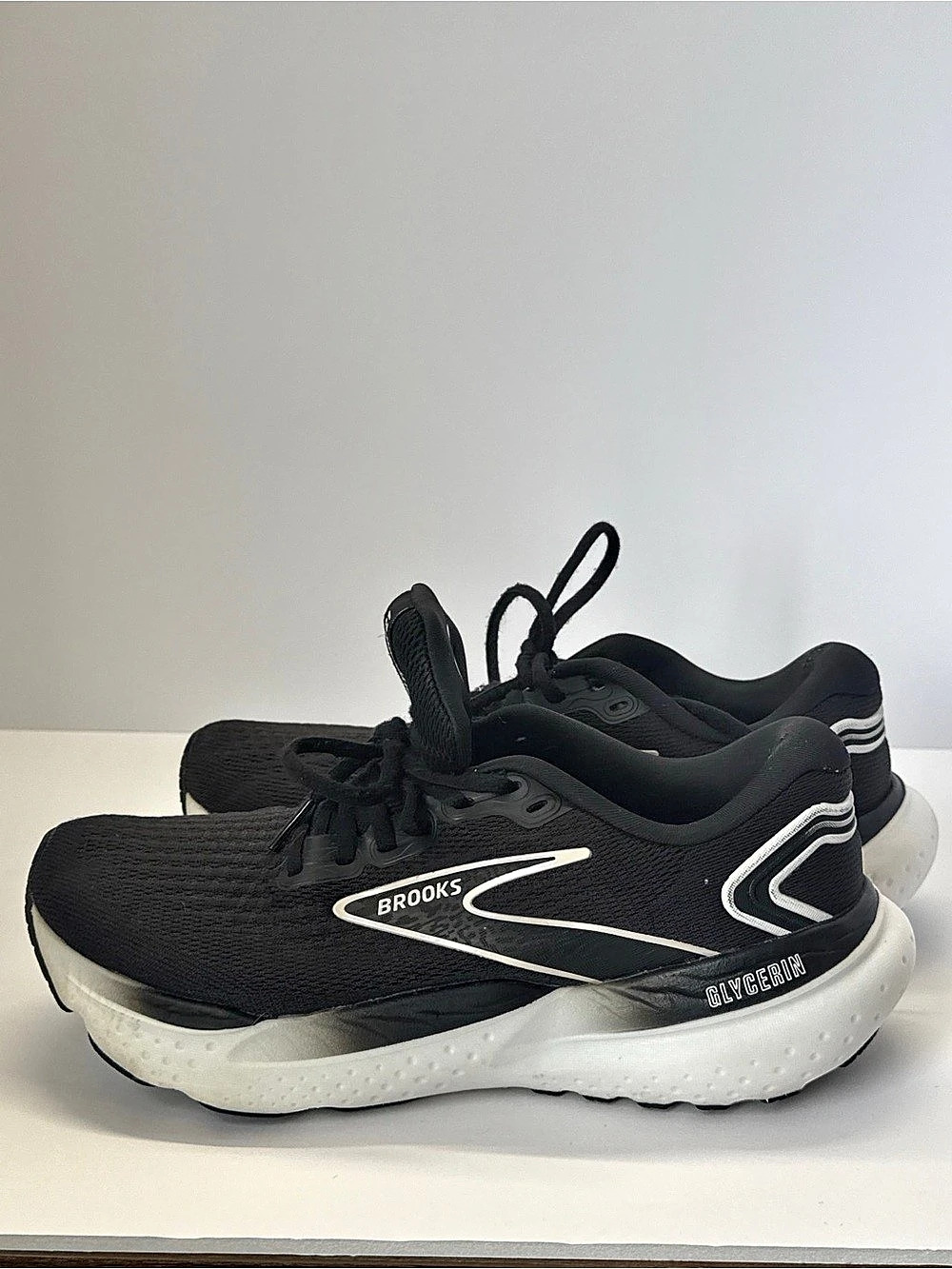 Brooks Ghost 15 Women's Black & White US 8.5